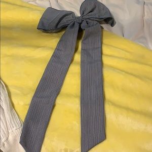 bow hair tie!